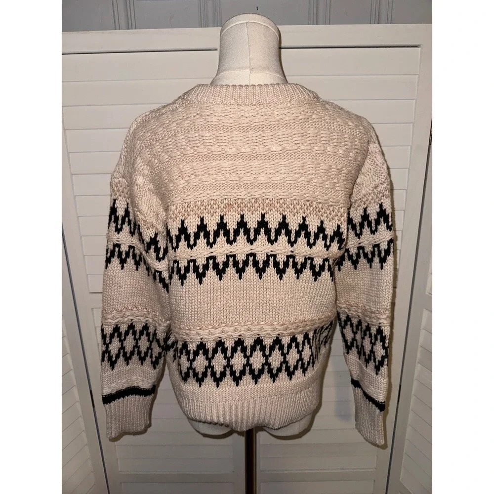 Skies Are Blue Fair Isle Knit Sweater Cream Black Zigzag Pattern Crew Neck XS - Picture 5 of 7
